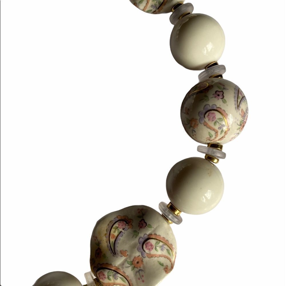 VINTAGE Porcelain beads Paisley Design necklace